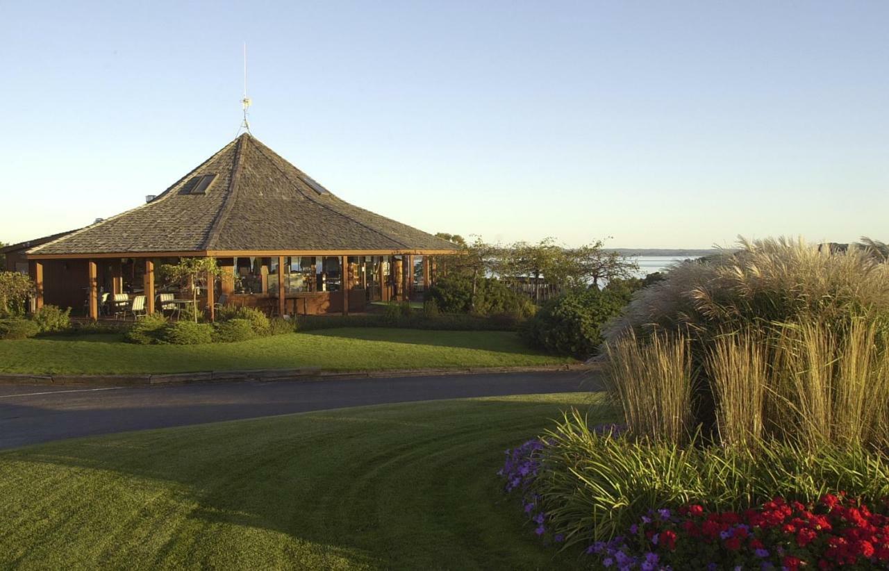 Agaming Golf Resort Kewadin Buitenkant foto